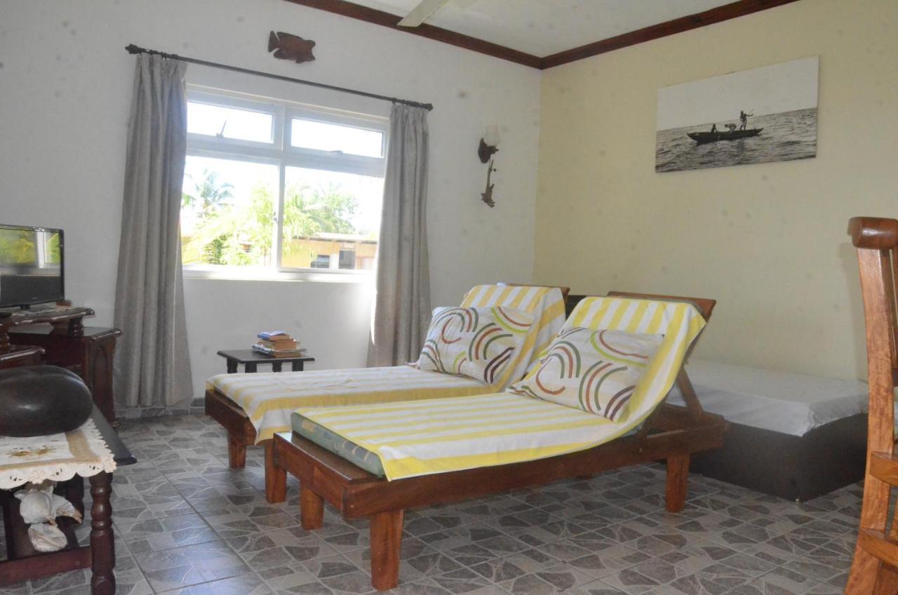 Butterfly Villas Grand Anse  Exterior photo